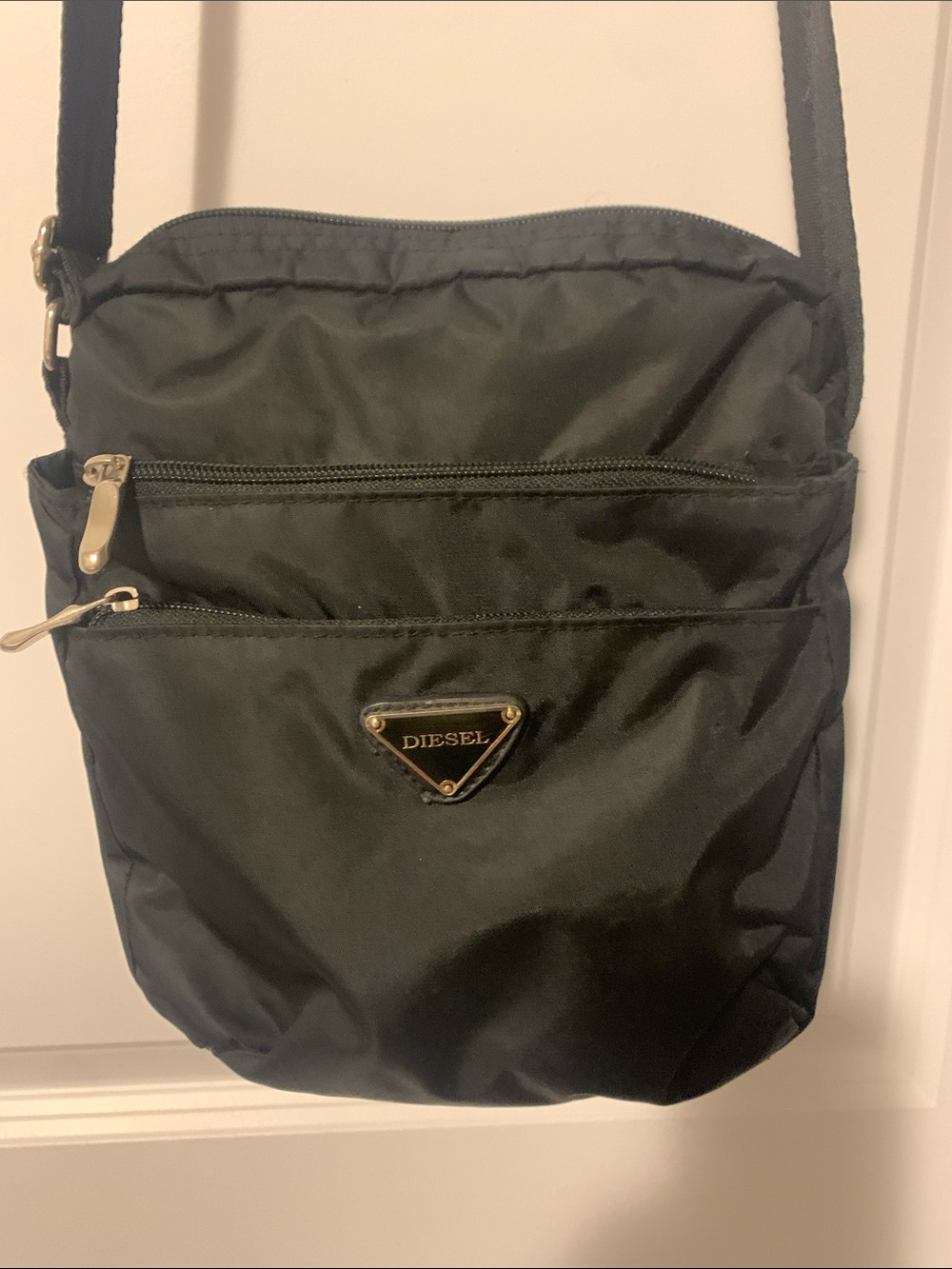 Source Unknown Black Crossbody Bag with Gold Logo Plaque